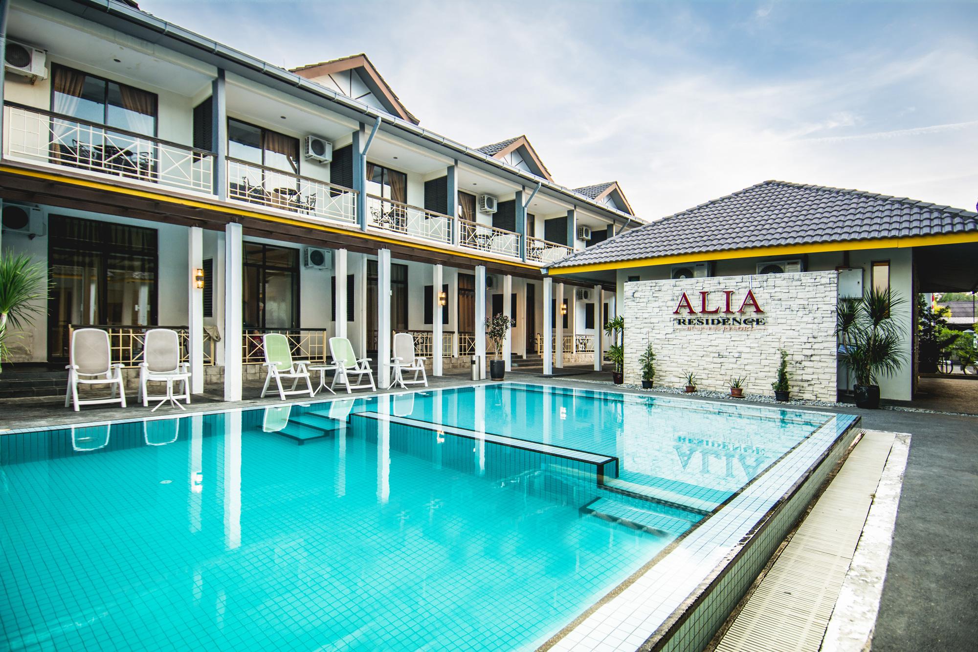 Alia Residence Business Resort Padang Mat Sirat Экстерьер фото