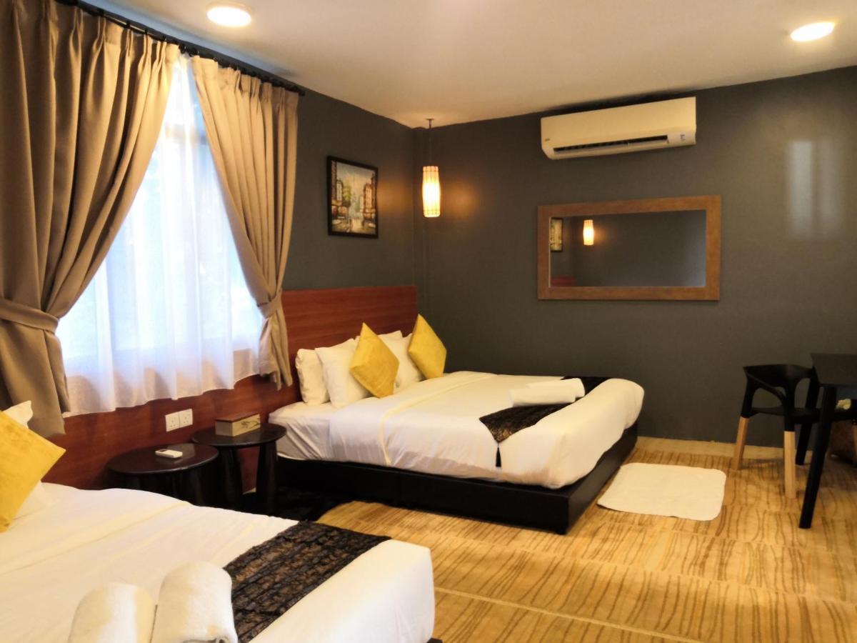 Alia Residence Business Resort Padang Mat Sirat Экстерьер фото